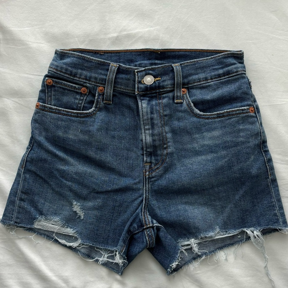 Women’s Levi Jean Shorts